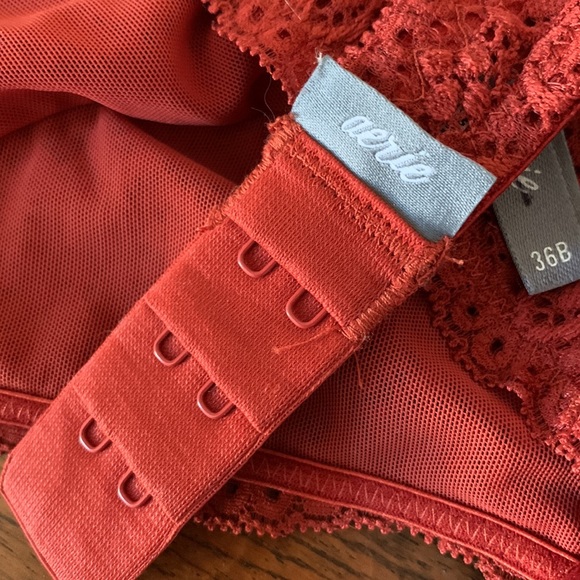 2/$20🍁 AERIE - Deep plunge Halter Bra - Picture 6 of 7